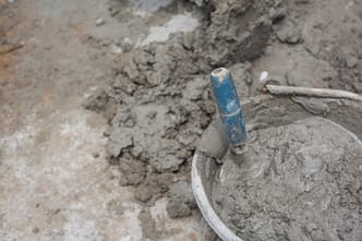 Mistura de cimento, agregados graúdos (pedras), agregados miúdos (areia), água. - Laudo Maturidade do Concreto