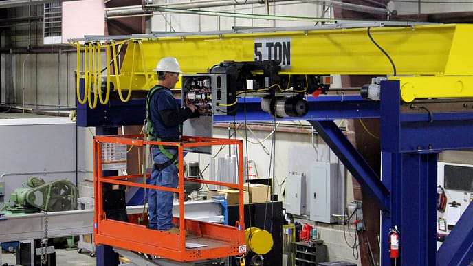 Treinamento Manutenção Montagem de Grua
