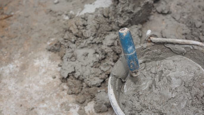 Mistura de cimento, agregados graúdos (pedras), agregados miúdos (areia), água. - Laudo Maturidade do Concreto