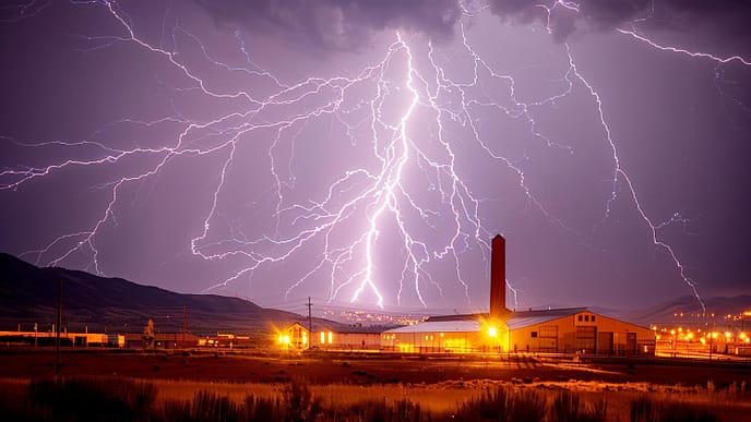 Laudo Técnico de Sistema de Para-raios: Avaliação completa das condições e eficiência do sistema de proteção contra descargas atmosféricas.
